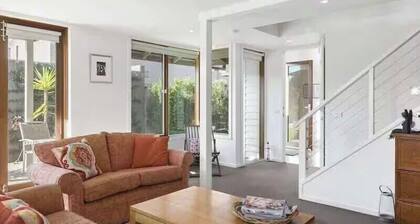 Couples Coastal Getaway / Pet Friendly / Your perfect coastal escape awaits