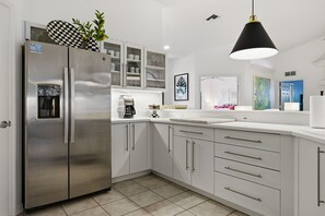 Interior - Beachside Bliss in Marco Island (Marco Island)