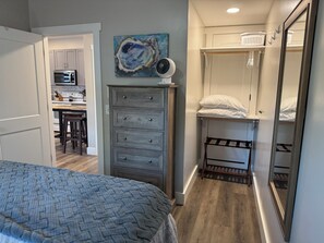 1 bedroom, WiFi, bed sheets