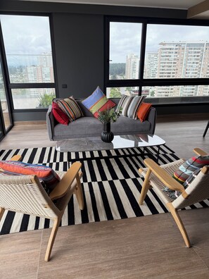 Living area - Hermoso y nuevo Apartamento serca de la playa en Reñaca con parking y piscina. (Viña del mMar)