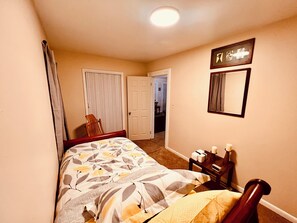 2 bedrooms, iron/ironing board, WiFi, bed sheets