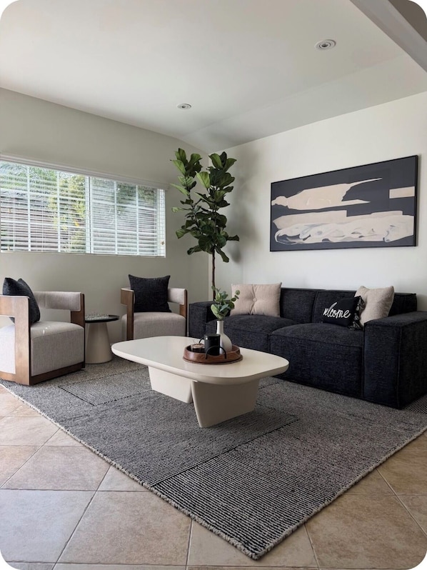 Living area - The Hidden Gem 2BR,private entry, yard, parking, Near Beach,Dining,Shops,Cinema (Lomita)