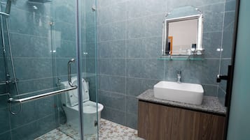 Family Apartment, Balcony, Valley View | Bathroom | Shower, hair dryer, slippers, towels
