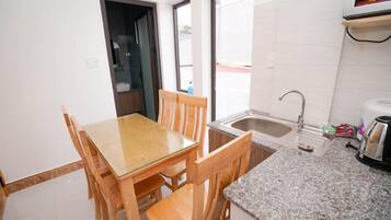 Family Apartment, Balcony, Valley View | Dining