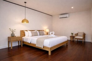 Room - International Eco Resort (DISTRIK MEOS MANSAR)
