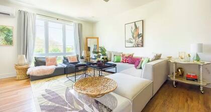 Spacious 4-bedroom townhome in tranquil Nashville with AC