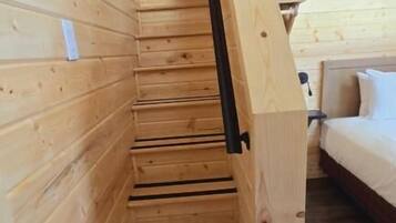 Luxury Cabin, Multiple Beds, Non Smoking, Mountain View