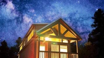 Luxury Cabin, Multiple Beds, Non Smoking, Mountain View | Exterior