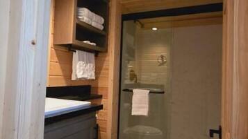 Luksushytte, flere senger, ikke-røyk, fjellutsikt | Bad