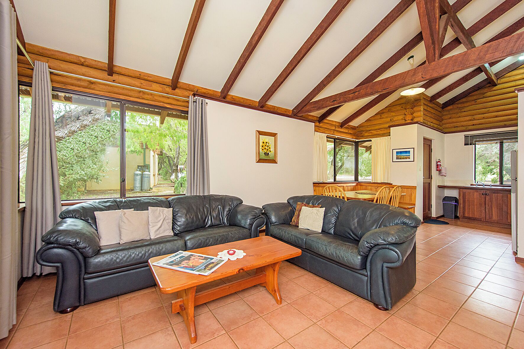 Casa rural Comfort, diversos llits, vistes al jardí | Sala d'estar