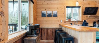Tiny Cabin + RV Hookups Near Sandpoint