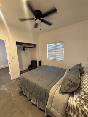 WiFi, bed sheets - Relax and recharge private studio in Indio, CA (Indio)
