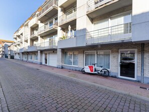 Exterior - Cosy apartment for 5 guests with WIFI, TV and balcony (Bruges)