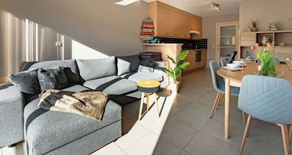 Beautiful apartment for 5 guests with WIFI, TV and balcony