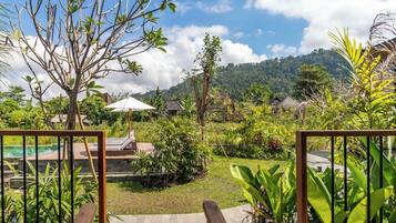 Sunrise Cabin | Terrace/patio