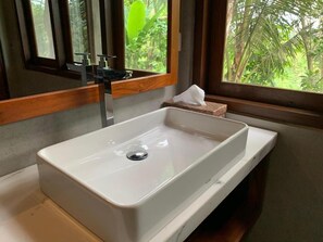 ห้องดับเบิล, วิวแม่น้ำ | ห้องน้ำ