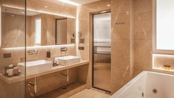 Presidential Suite | Bathroom | Hair dryer, towels, soap, shampoo