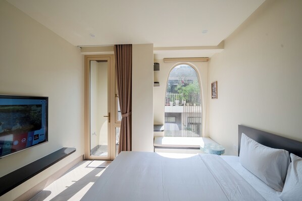 Deluxe Apartment, 1 Bedroom, Balcony, City View - Weal Apartment (DANANG)
