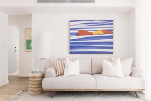 TV - The Talle, Palm Beach (Palm Beach)