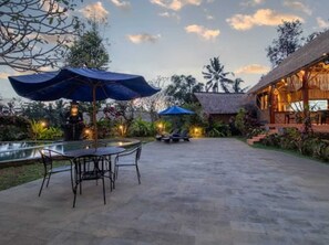 Outdoor dining - Anima Villa Ubud (Payangan)