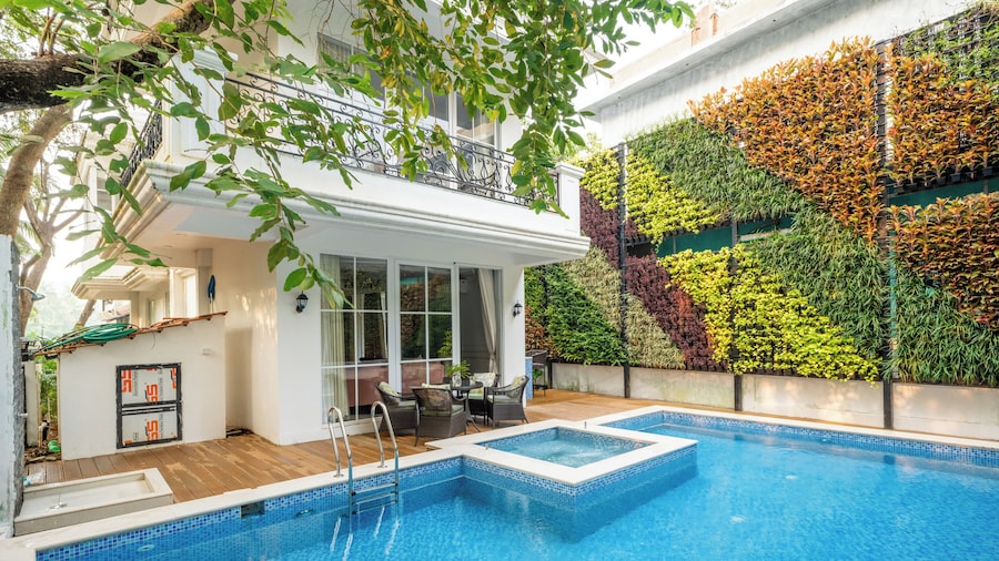 ELIVAAS Prive Suntuarios Ikkebana 4 BHK