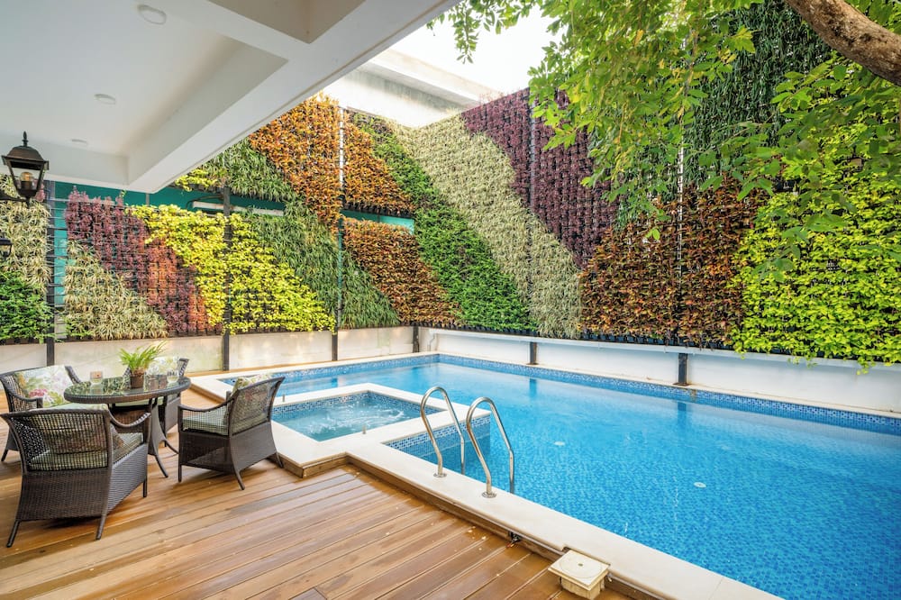 ELIVAAS Prive Suntuarios Ikkebana 4 BHK
