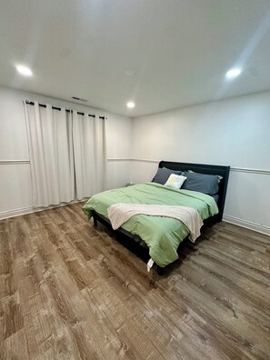 3 Schlafzimmer, Bügeleisen/Bügelbrett, WLAN, Bettwäsche