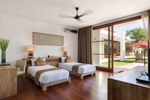 Premium bedding, in-room safe, free WiFi, bed sheets - Casa Brio Bali (Seminyak)