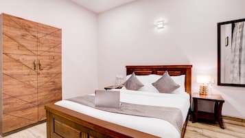 Villa, Garden View | Iron/ironing board, free WiFi