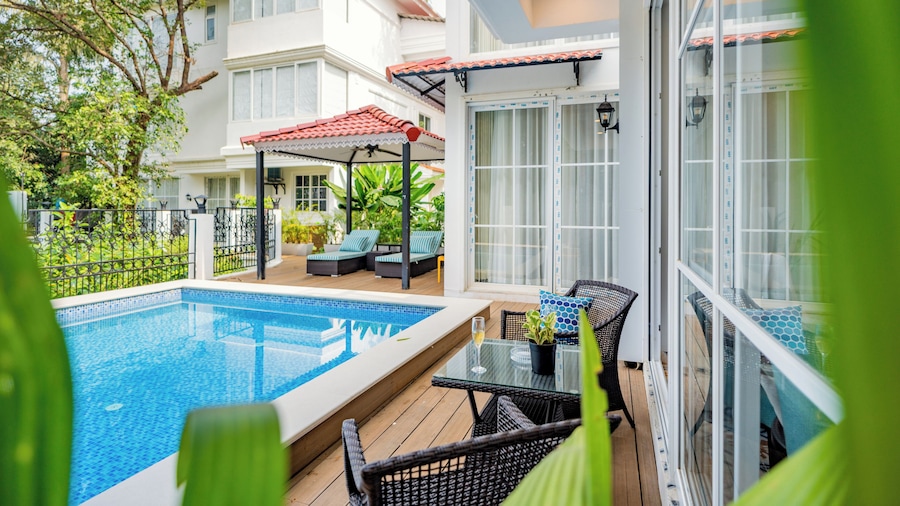 ELIVAAS Prive Suntuarios Casa Iris 4BHK
