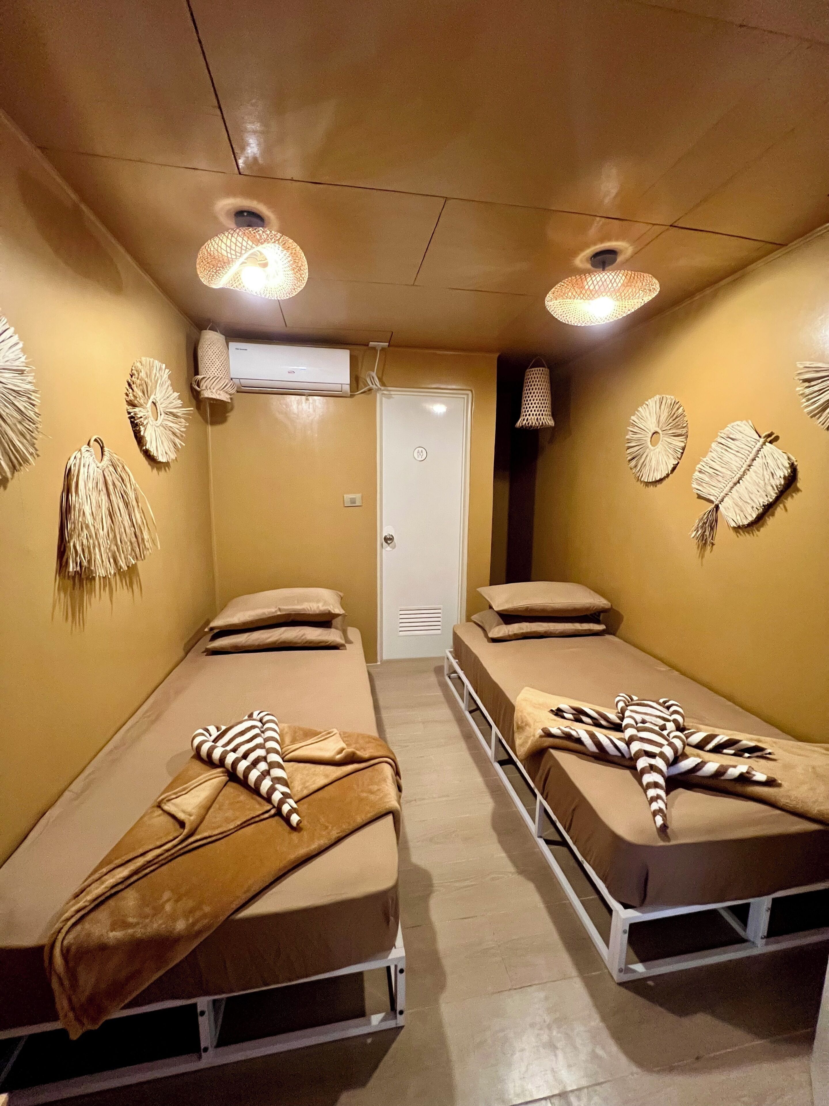 Twin Room, Non Smoking, Private Bathroom