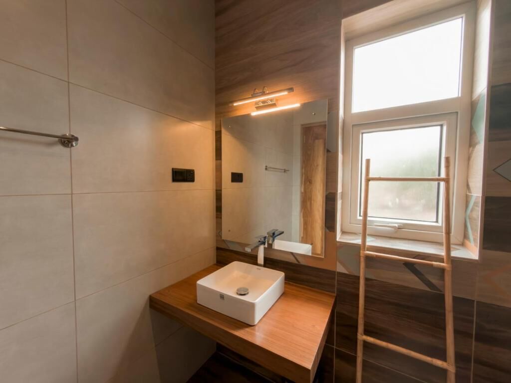 Villa estándar | Baño | Jabón, shampoo, papel de baño 