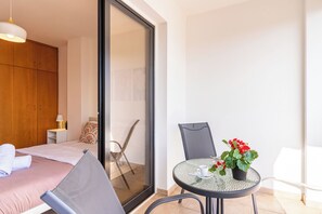 Apartment, 1 Double Bed, Kitchen, City View | Balcony - Polyn 1-BR Apt & Balcony in Larnaca (Larnaca)
