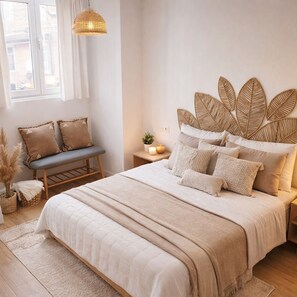 4 bedrooms, WiFi, bed sheets - Charming 4-bedroom house in lovely Melide perfect for families (Melide)