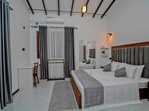 Villa superior, balcón, vistas a la montaña