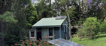 MOUNTAIN (BALGARR) CABIN RETREAT (Not quite glamping, perfect getaway)