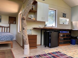 Room - MOUNTAIN (BALGARR) CABIN RETREAT (Not quite glamping, perfect getaway) (Elands)