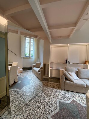 Living area - Stylish retreat in the heart of Florence (Firenze)