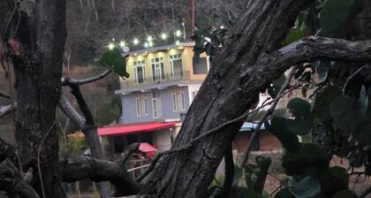 ShantiKunj Homestay Nearby Morni Hills Waterfall