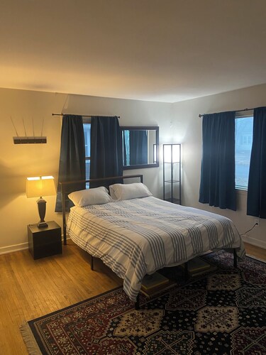 Spacious 4-bedroom apartment near Mayo Clinic
