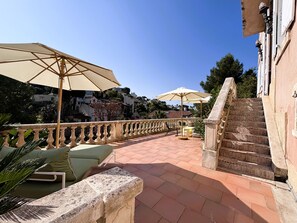 Terrace/patio - Marseille 7th: mansion, swimming pool, beach (Marseille)