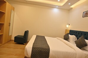 Executive Room | Free WiFi - Hotel Vatsa Residency (Varanasi)