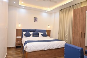 Premium Room | Free WiFi - Hotel Vatsa Residency (Varanasi)