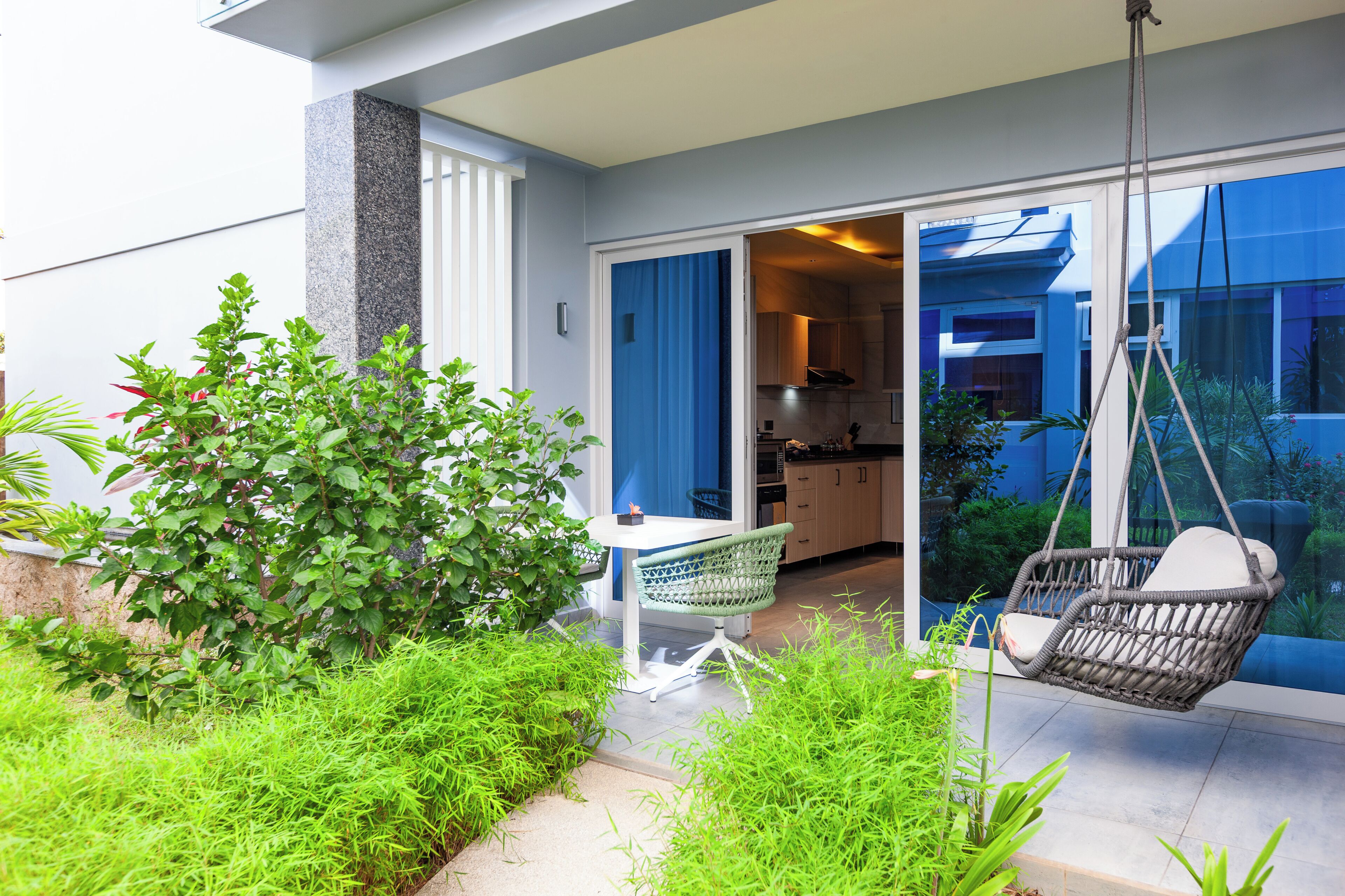 高级双人房 | 室外用餐