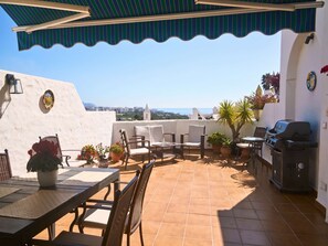 Outdoor dining - Casablanca 9 by Casasol (Nerja)