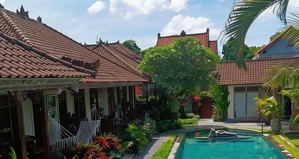 a traditional old-style Balinese homestay in the centre of Ubud