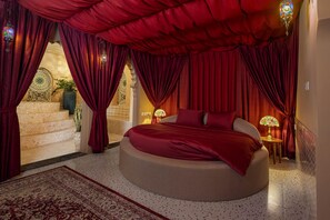 Honeymoon Room