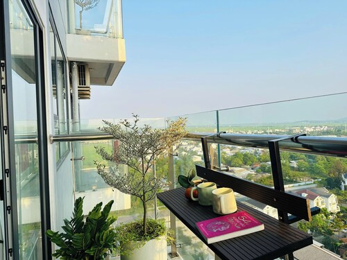Cozy 2-bedroom apartment with AC in marvelous Hue