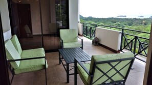 Property grounds - Ocean View Modern Romantic House Pacifi with Pool (Playas Del Coco)