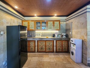 Private kitchen - Villa Hibiscus Sanur by Nagisa Bali (Denpasar)